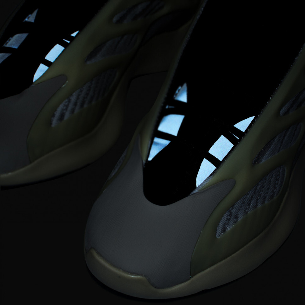 кроссовки Adidas Yeezy 700 v3 Azael FW4980