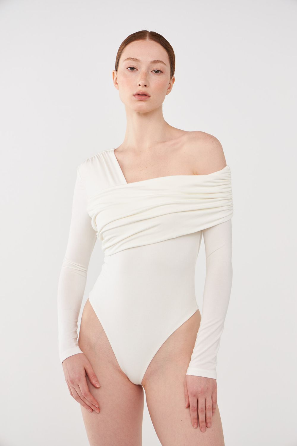 ТОП-БОДИ НА ОДНО ПЛЕЧО, МОЛОЧНЫЙ