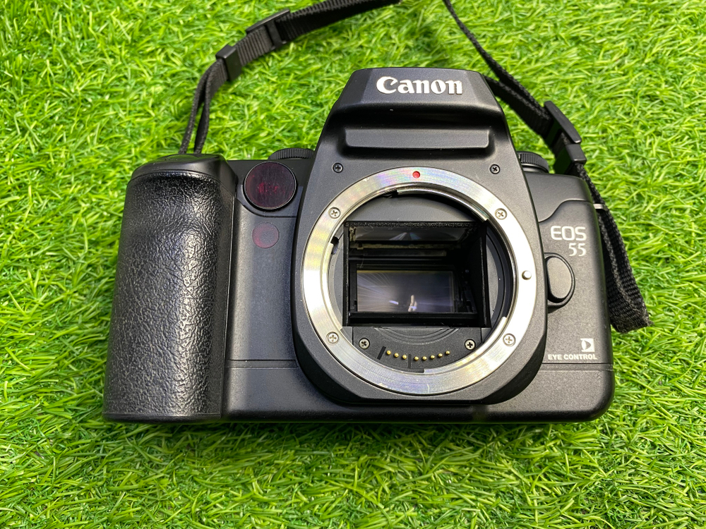 Canon EOS 55