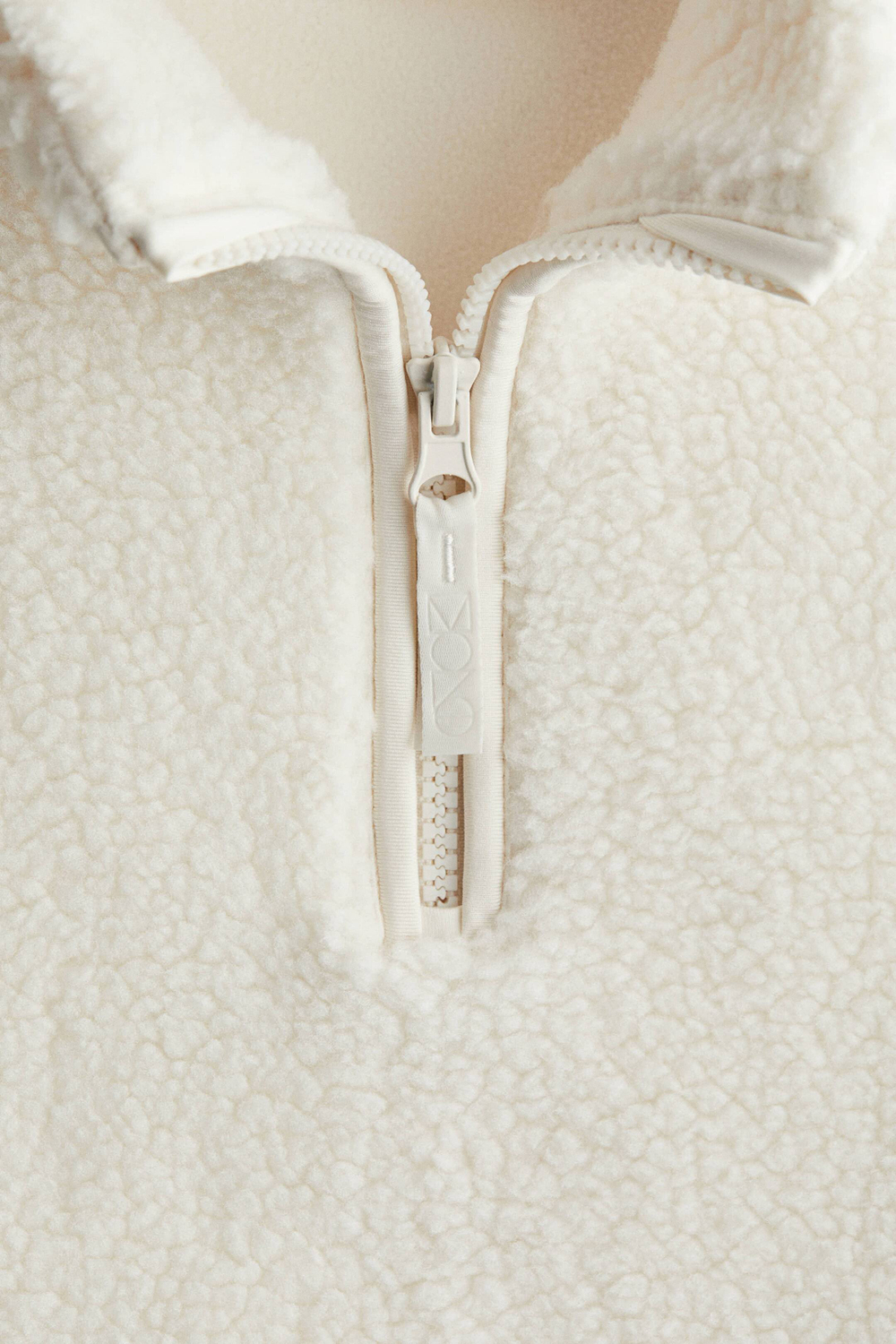 H&M Плюшевый толстовка, белый