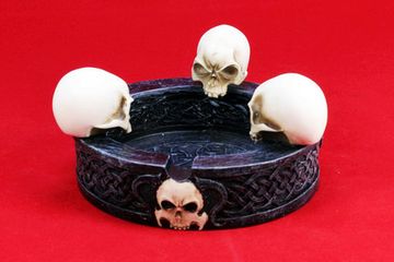 Пепельница Три Черепа 11см