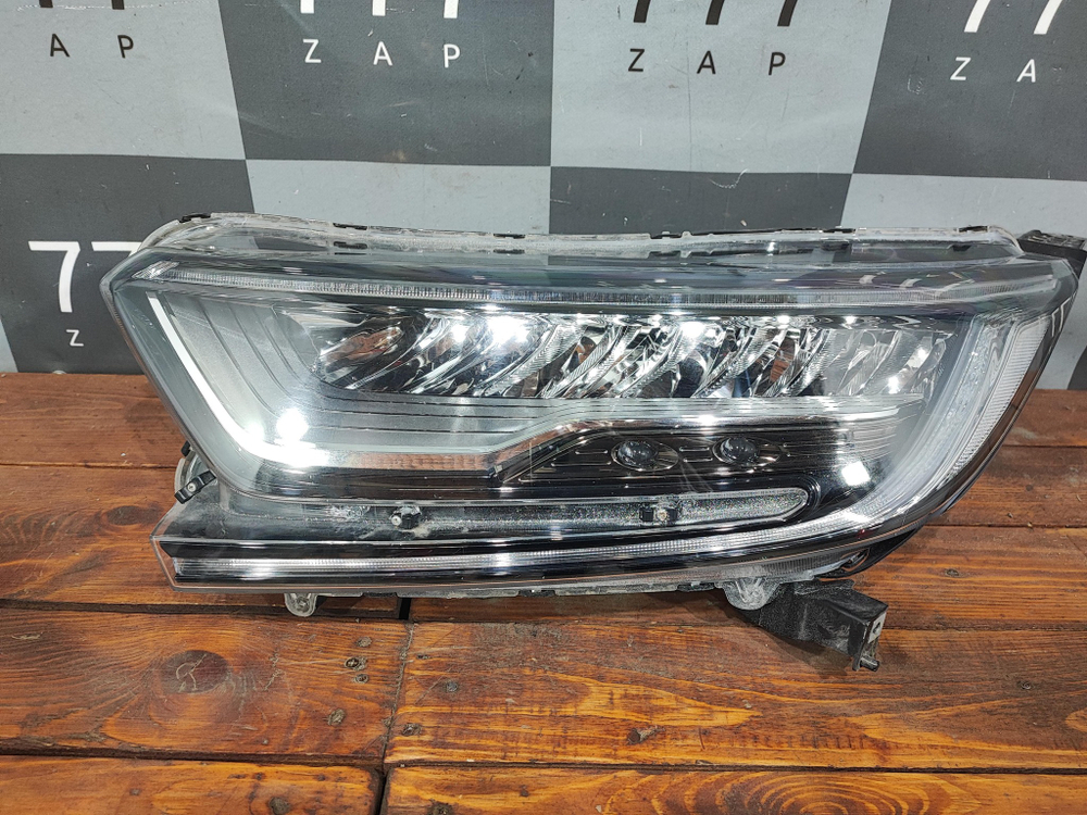 Фара левая LED Honda CR-V 5 (RW) Оригинал целая 33150TLAG11
