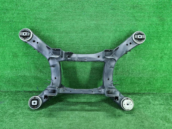 Подрамник задний Mercedes GLE V167 (2018-н.в.)