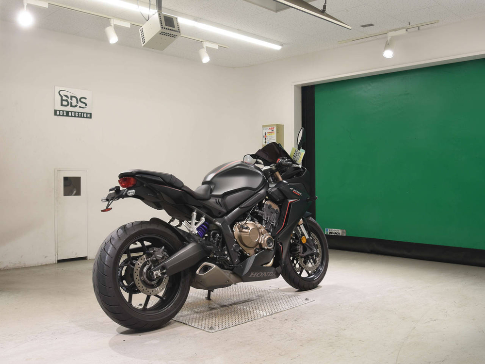 Honda CBR650R 050175