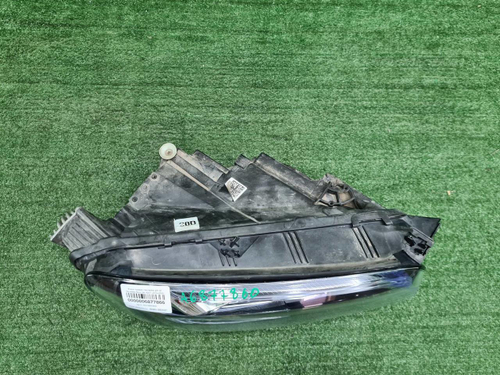 Фара правая Mercedes GLB X247 (2019-2023) LED