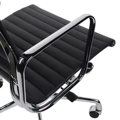 Офисное кресло Eames Ribbed EA 117 черная кожа