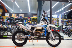 Мотоцикл эндуро Regulmoto AQUA ENDURO 250 2020 172 FMM (возд. охл.) ПТС