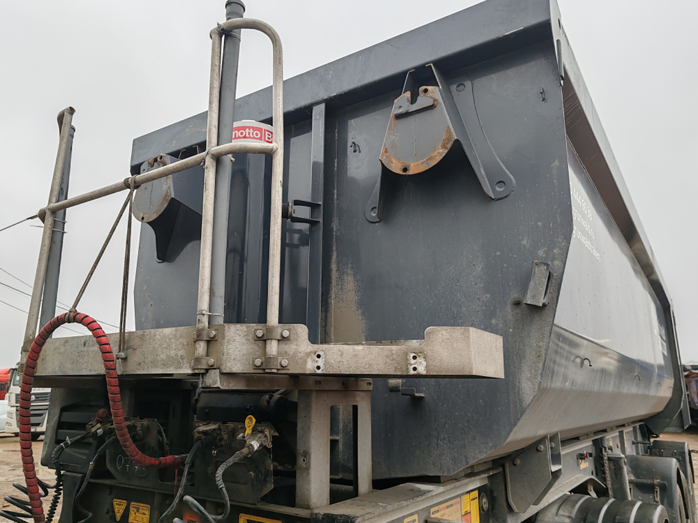 Grunwald 9453 Полуприцеп самосвальный 9453-0000010-50