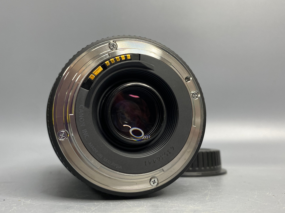 Canon EF 75-300mm f/4-5.6 III