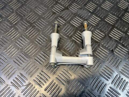 Крепление руля Yamaha FZ1 Fazer RN17(гнутая шпилька)