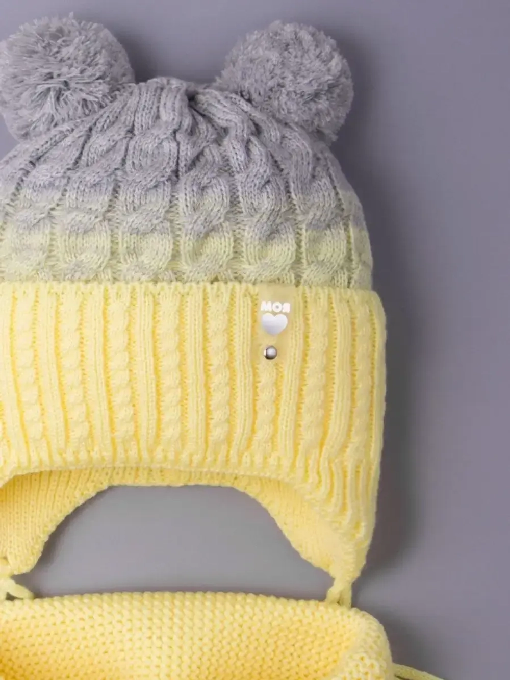 Шапка для девочки осенняя вязаная и снуд