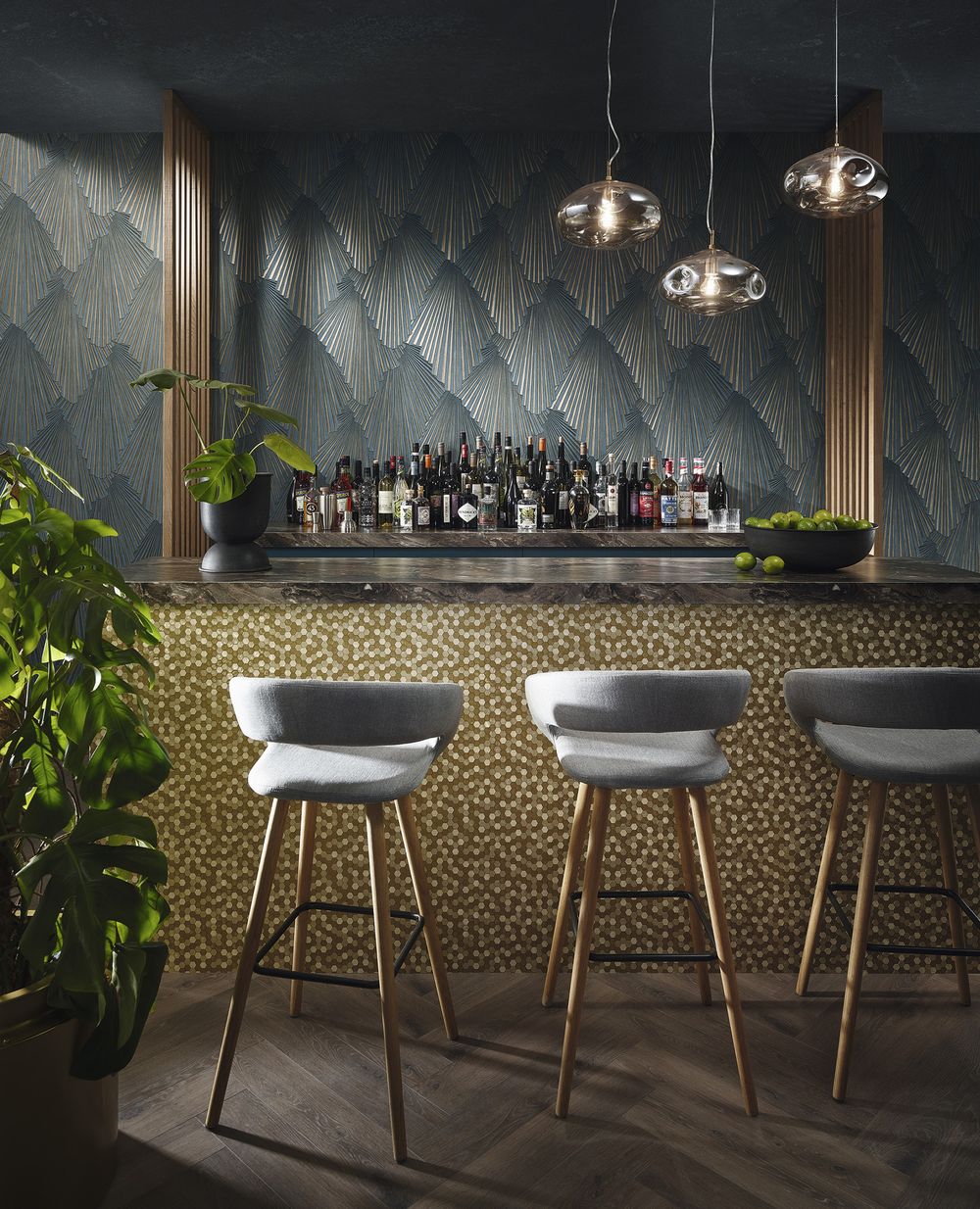 Papis Loveday Fashion Icon