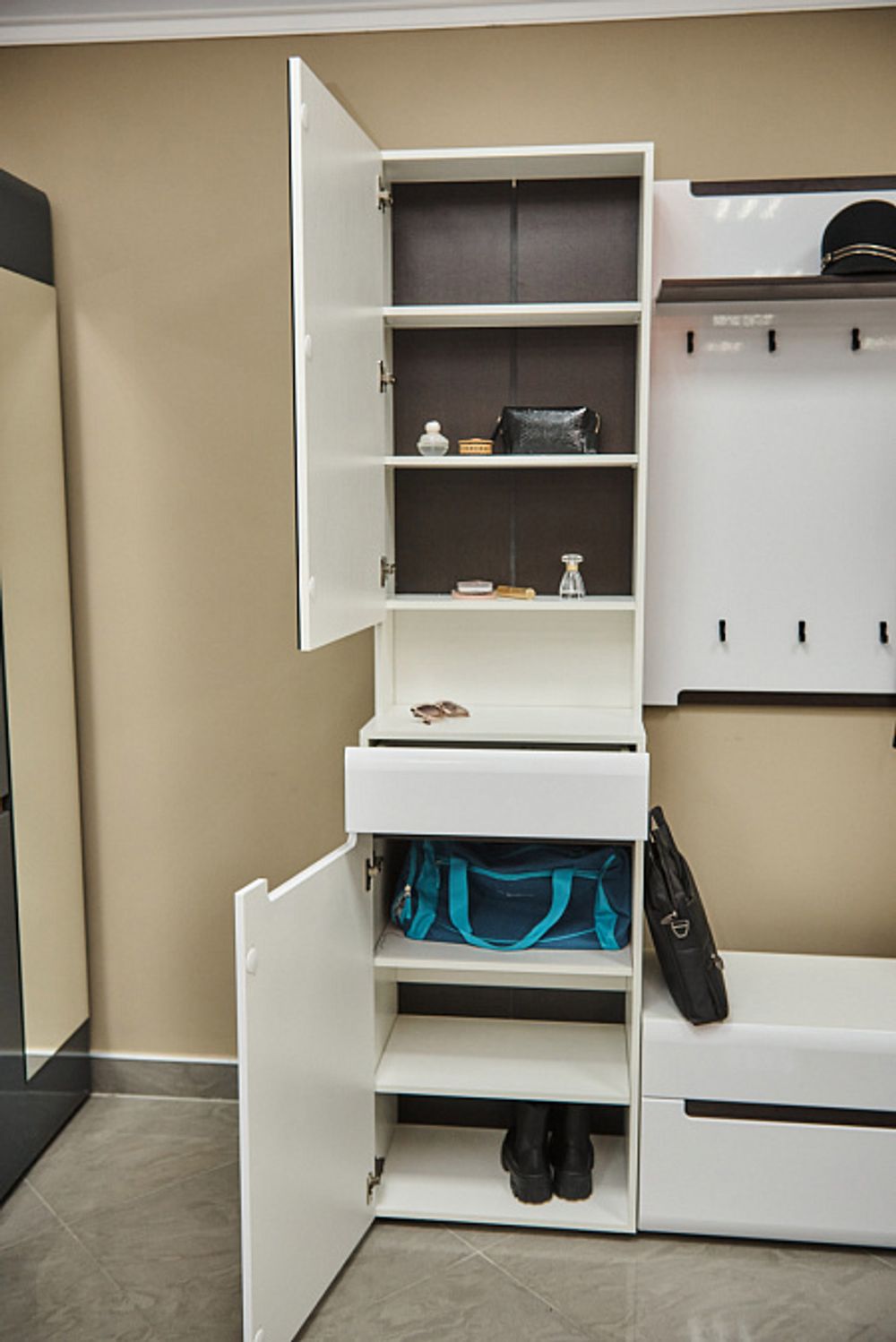 Стокгольм Тумба с зеркалом