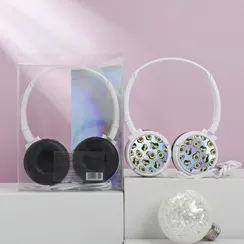 Наушники накладные «Нооовый год к нам мчится», с микрофоном