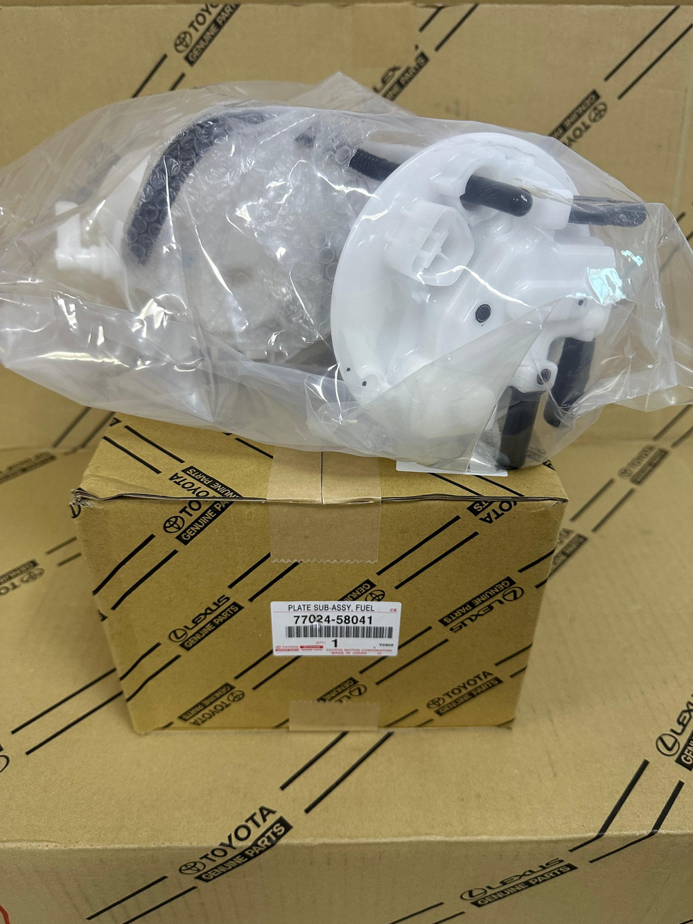 Насос Топливный В Сборе (Габарит) TOYOTA 7702458041