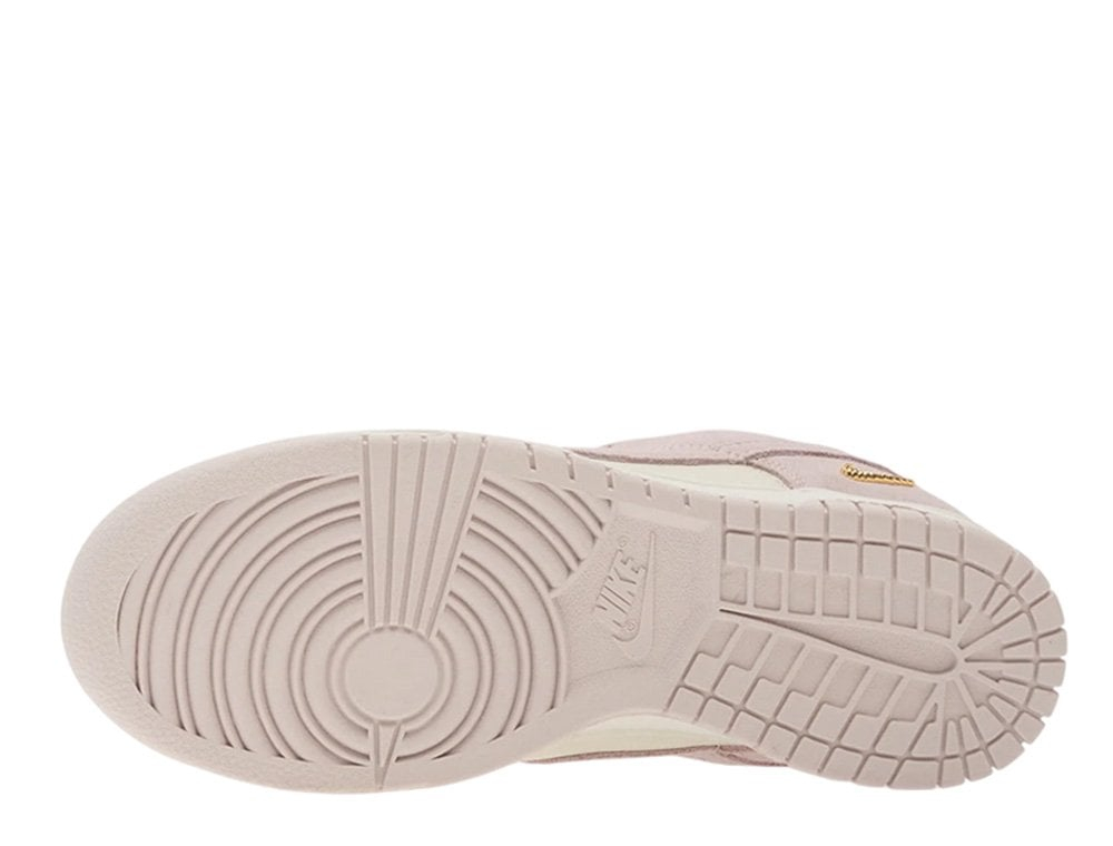 Кроссовки Nike Dunk Low  Sail/Pearl Pink/White/Metallic Gold