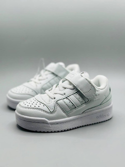 Детские кожаные кроссовки Adidas Forum на липучке