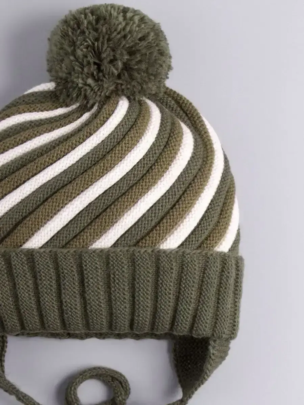 Шапка вязаная зимняя для детей