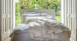 Подушка пуховая однокамерная 50x75 Christian Fischbacher Earl шелк