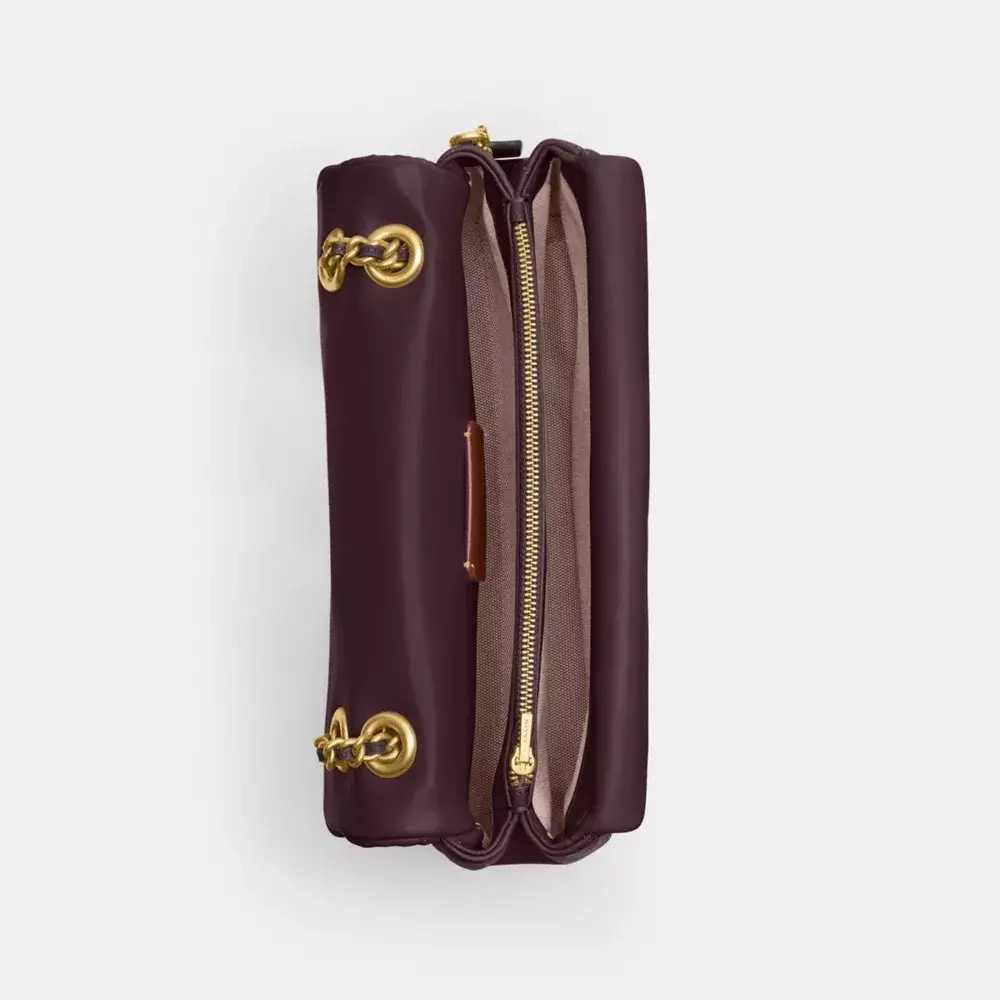 COACH СУМКА ЧЕРЕЗ ПЛЕЧО TABBY 26 С МЯГКОЙ ПОДКЛАДКОЙ, БОРДОВЫЙ