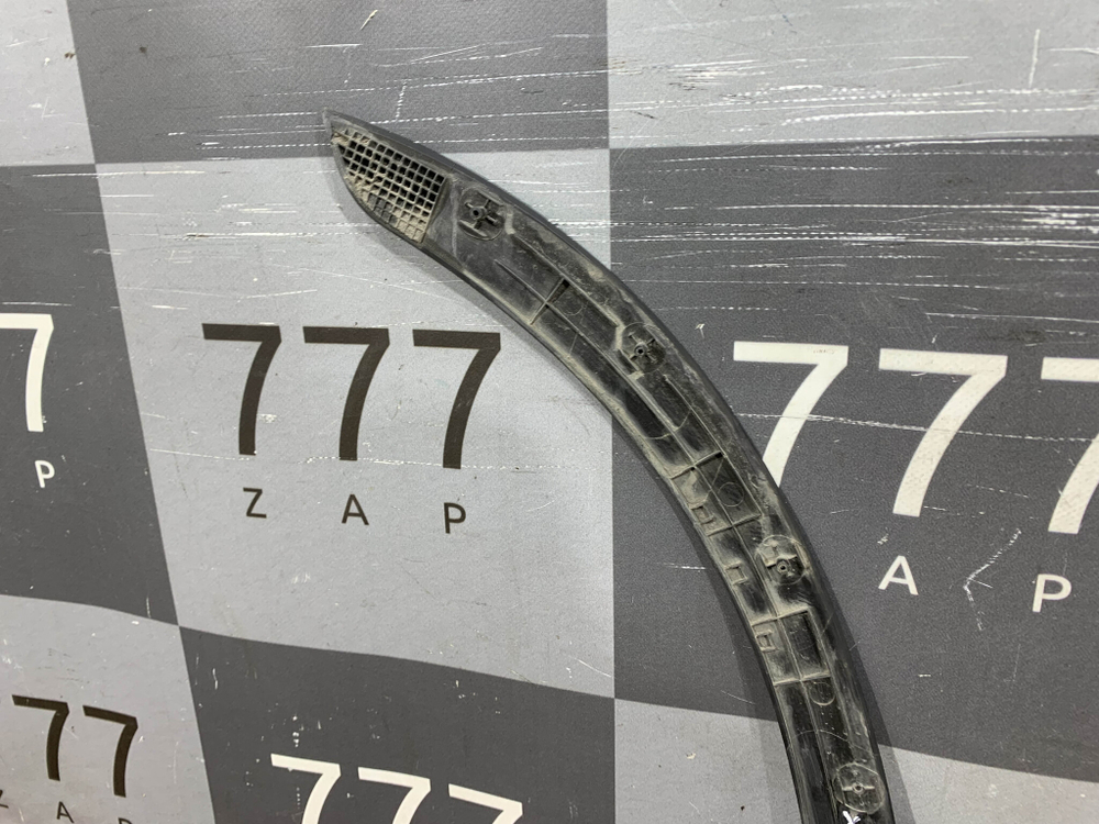 Накладка двери задней левой Kia Seltos 19-нв Б/У Оригинал 87733Q5010