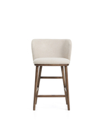Полубарный стул Ciselia из бежевого шенилла с ножками из ясеня в отделке орех