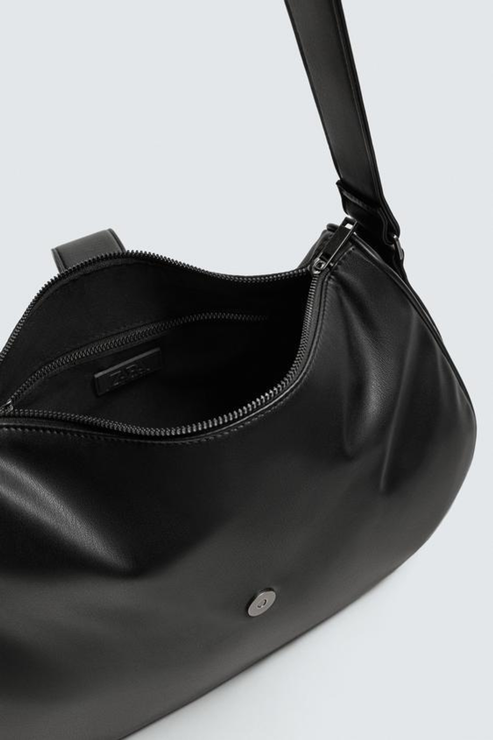 ZARA ПРОСТАЯ СУМКА ЧЕРЕЗ ПЛЕЧО, ЧЕРНЫЙ