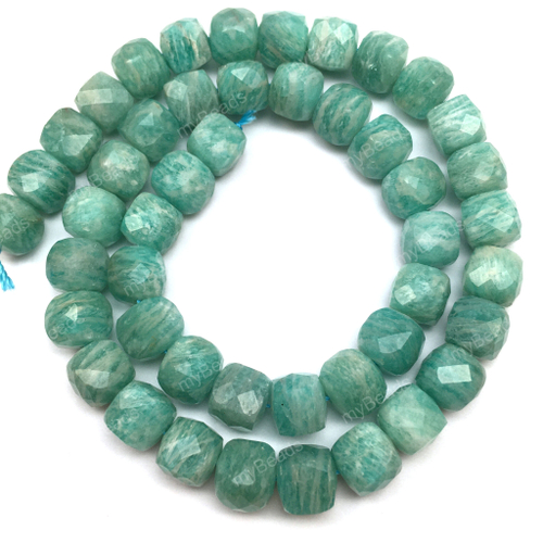 Амазонит граненый 8 мм, бусины - кубики