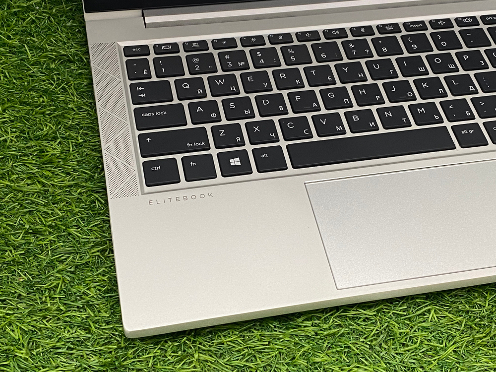 Ноутбук HP 13' i5-1135G7/ Iris Xe/16GB/256GB/ EliteBook 830 G8[35r36ea]/Windows 10