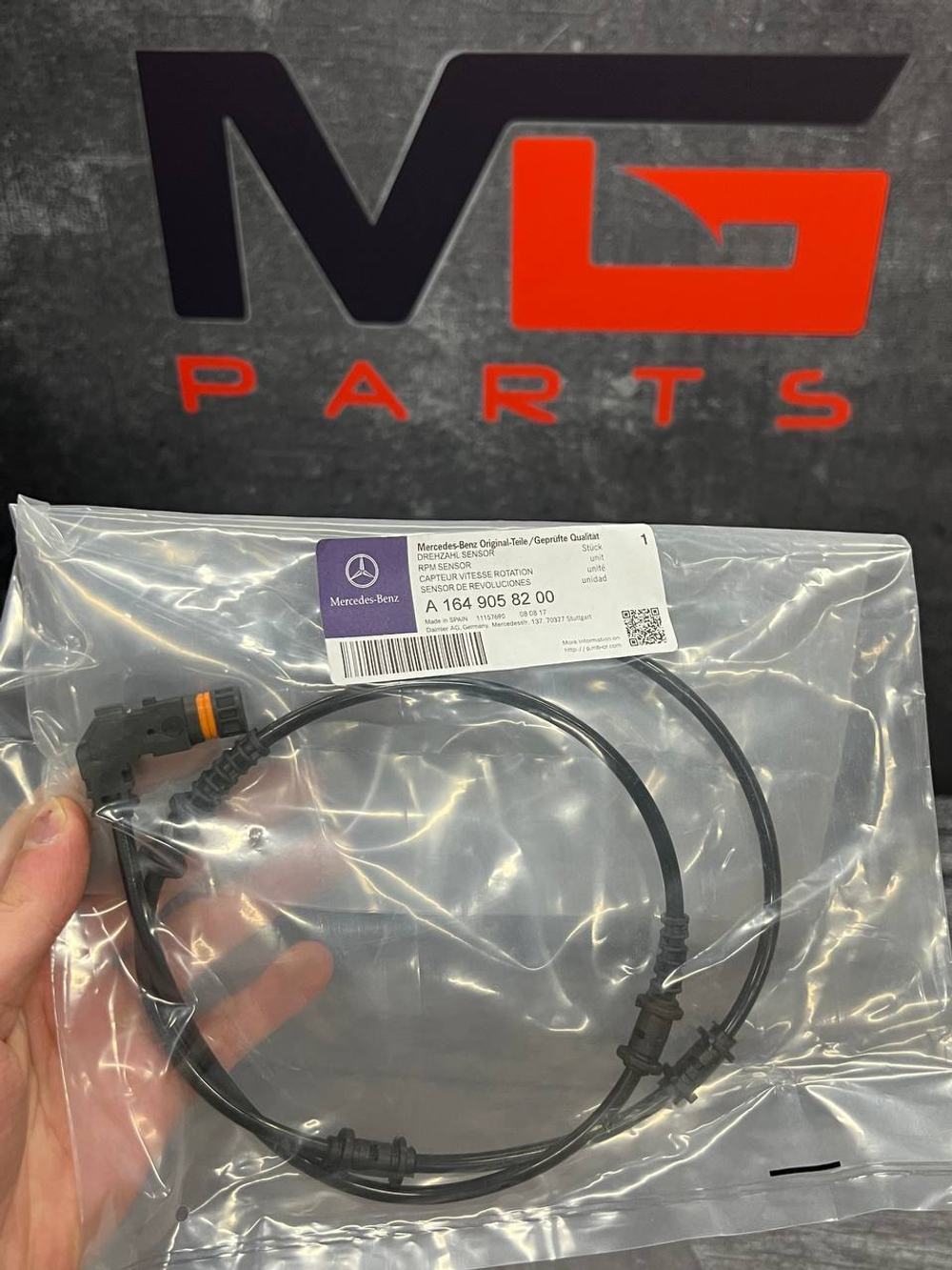 Датчик abs передний Mercedes-Benz A1649058200