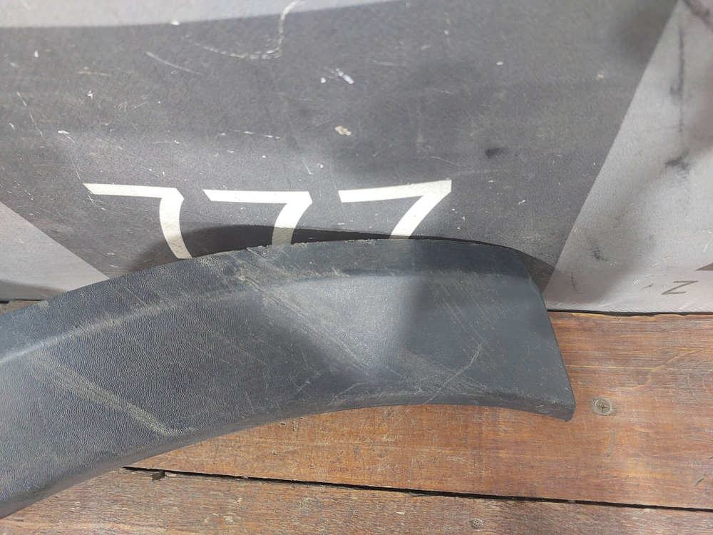 Накладка переднего бампера левая LADA Granta Cross 18-нв Б/У Оригинал 8450100965