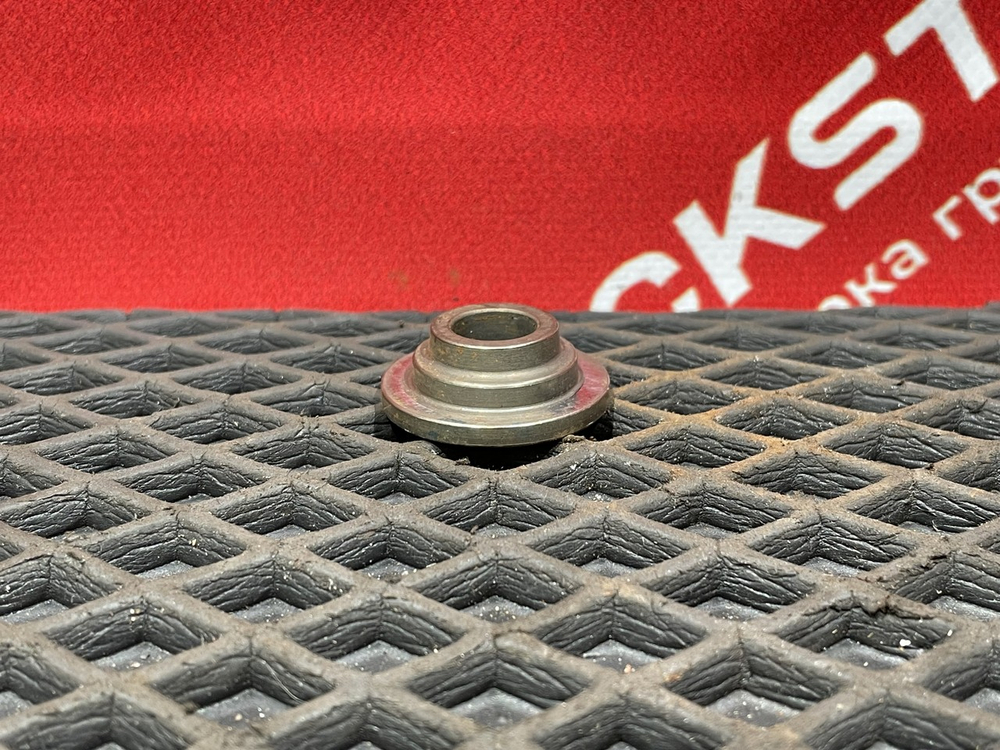 Тарелка пружины клапана