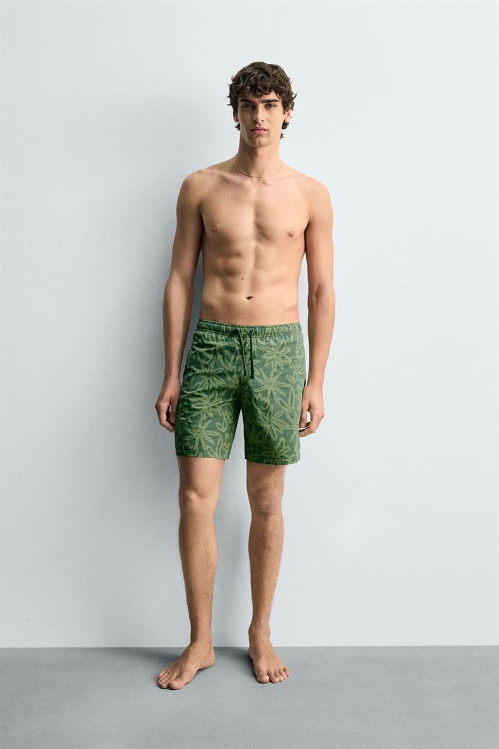 ZARA ДЛИННЫЕ ПЛАВКИ С ЦВЕТОЧНЫМ ПРИНТОМ, ЗЕЛЕНЫЙ