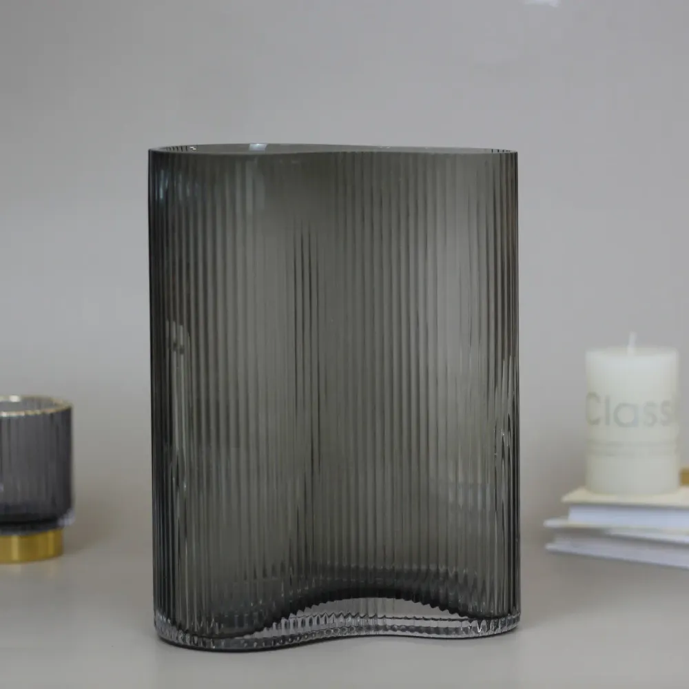 Ваза стеклянная «Глория» 16,5*22см зеленая