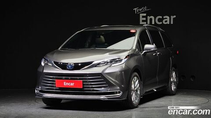 Toyota Sienna 4 Generation 2.5 Hybrid 2WD (07.2022)