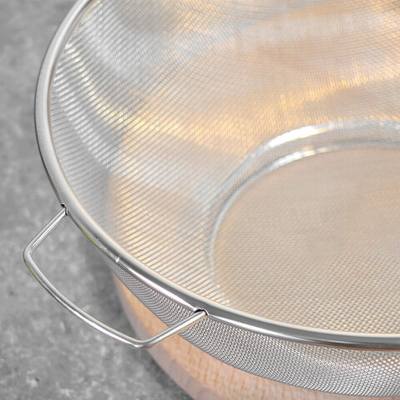 Дуршлаг 26см нерж с ручками на ножке MB 40601