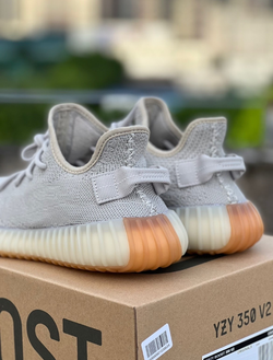 Кроссовки adidas Originals Yeezy Boost 350 V2 "Sesame" F99710-2022