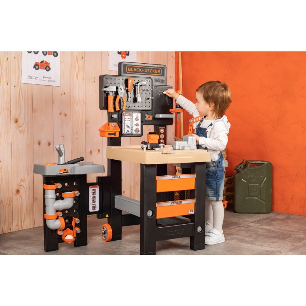 Smoby - Мега мастерская Black &amp; Decker с зоной маляра и сантехника + 100 аксессуаров 360726