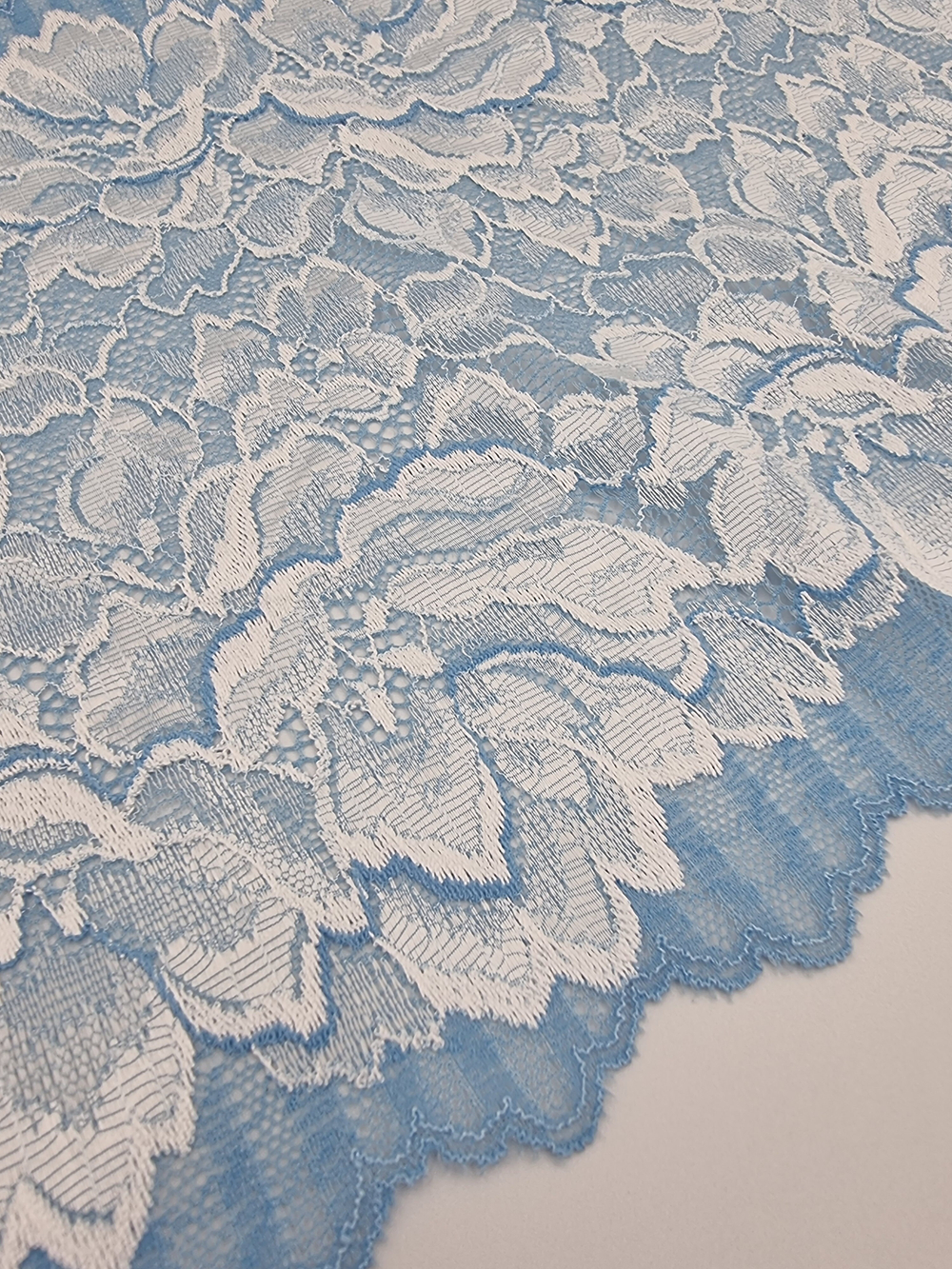 Кружево эластичное голубое К809 23 см (Япония)