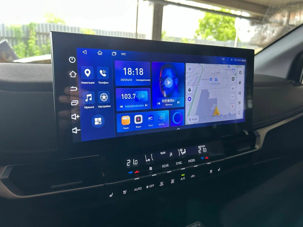 Магнитола для Toyota Sienna 40 2020-2024+ - Carmedia HP-T1218FW монитор 12.5" в стиле LEXUS на Android 12, TS10, CarPlay, 4G SIM-слот