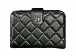 Черный стеганый кожаный кошелек Chanel с L-молнией для женщин