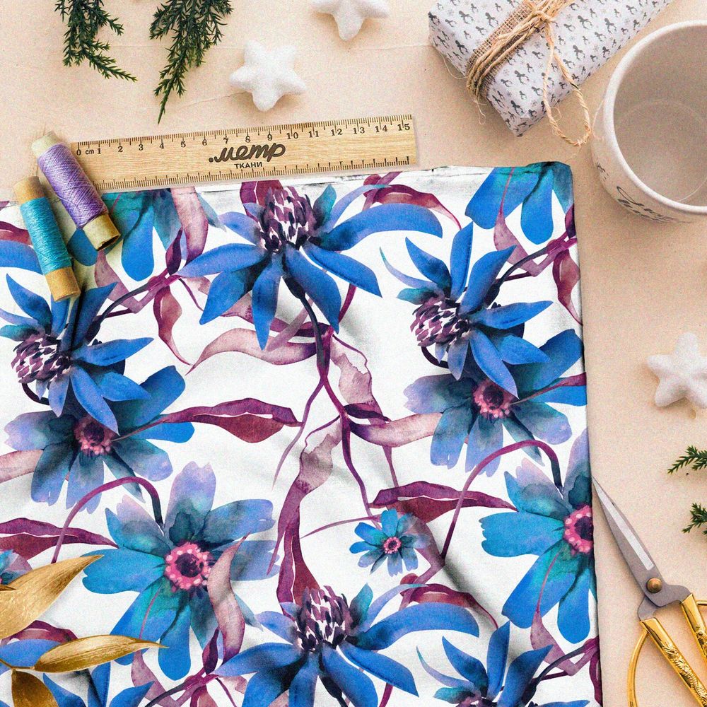 Ткань ниагара дикие васильки на белом фоне