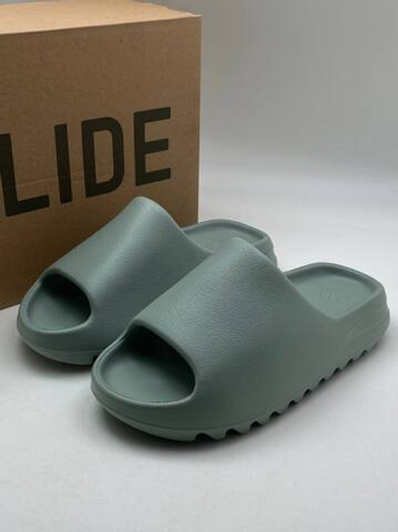 Слиперы Yeezy