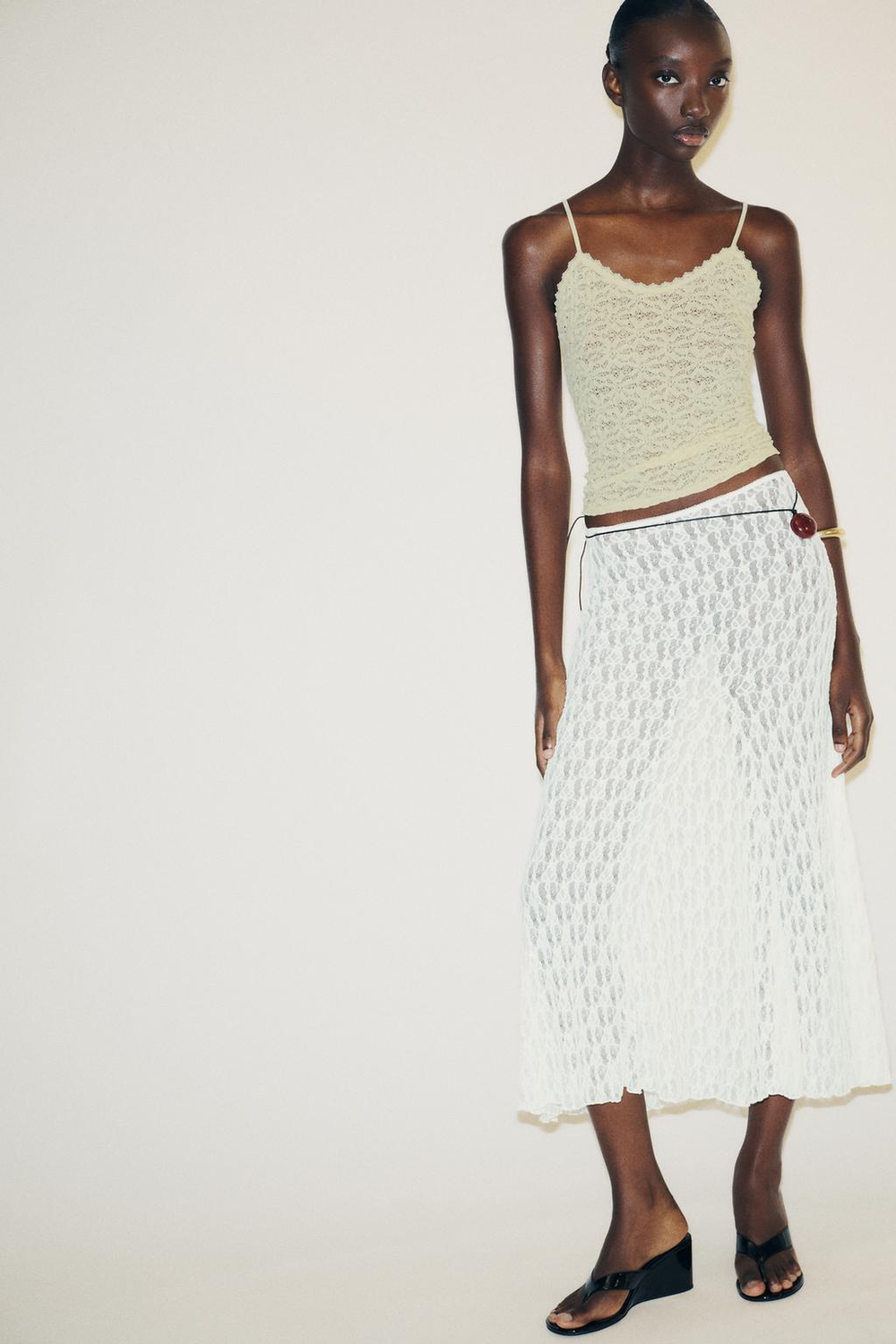 ZARA КРУЖЕВНОЙ ТОП НА БРЕТЕЛЯХ, ЭКРЮ