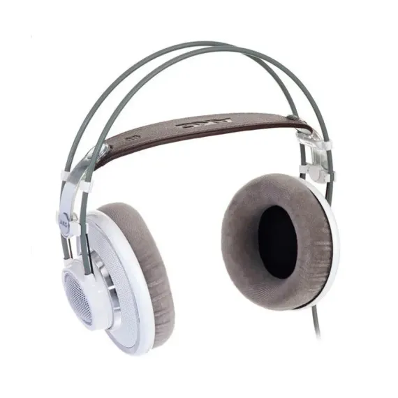 AKG K701