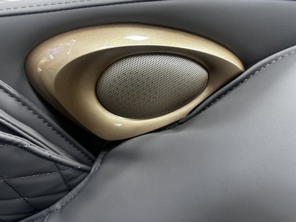 Массажное кресло iRest DT-10