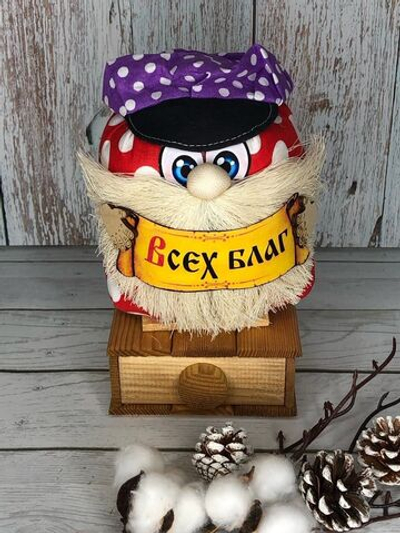 Домовой "Гоша на сундуке"