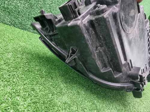 Фара левая Volvo XC60 2 (2017-2021) LED