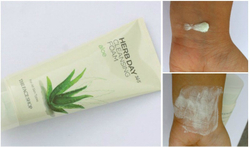 The Face Shop Herb Day 365 Cleansing Foam Aloe пенка с алоэ с увлажняющим и заживляющим действием