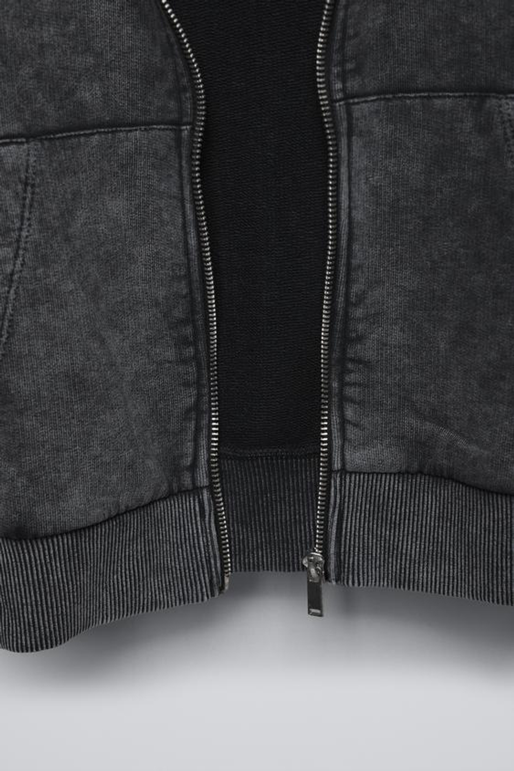 ZARA ХУДИ ИЗ ТКАНИ С ЭФФЕКТОМ ПОТЕРТОСТИ, АНТРАЦИТОВО-СЕРЫЙ